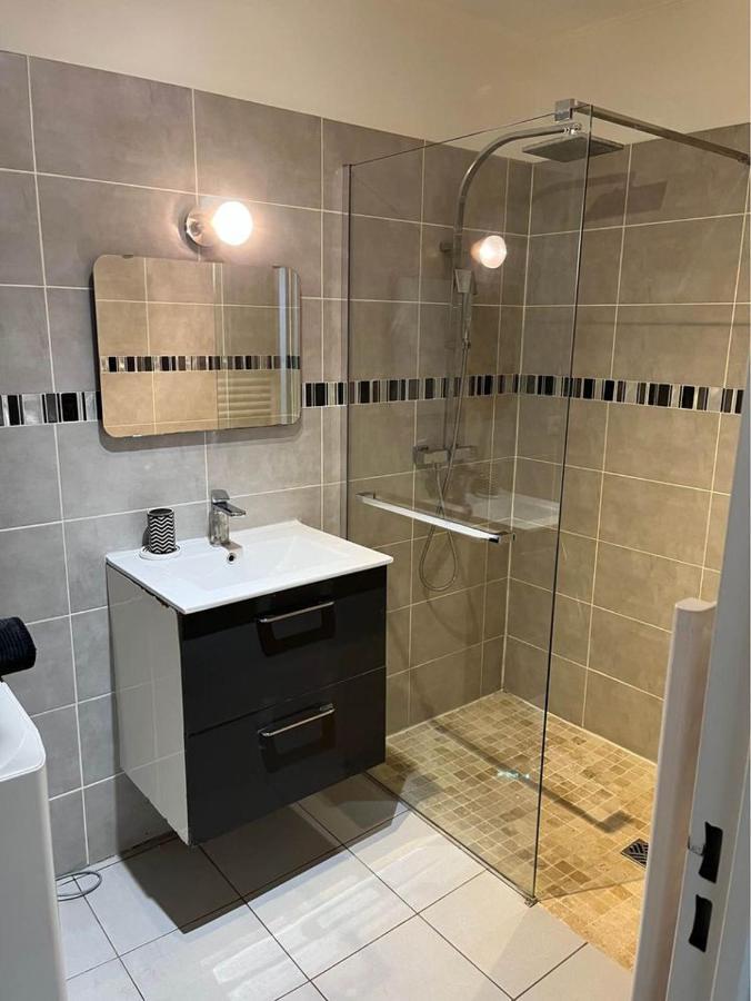 Superbe Appartement Au Bord De Plage Cros De Cagnes Eksteriør billede